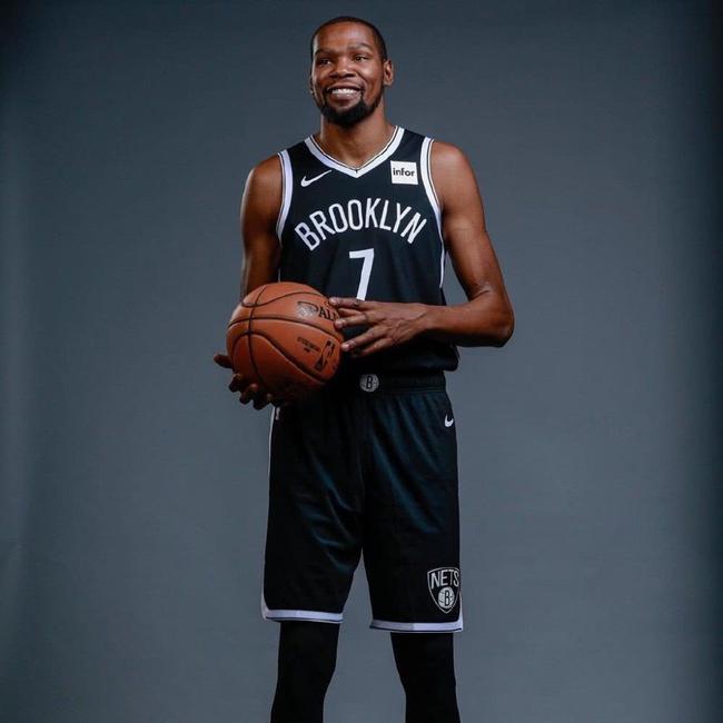 中流露出失 中流露出失