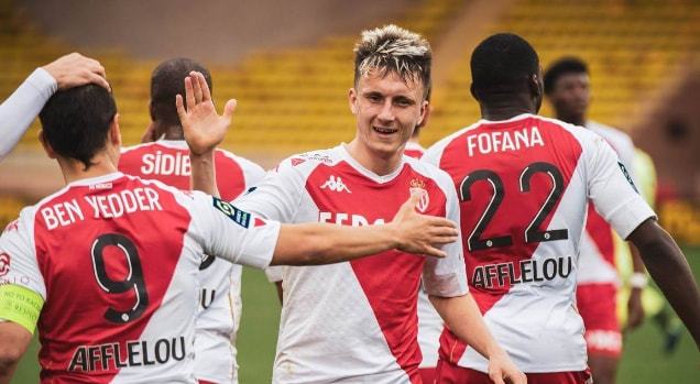 国队的层层 国队的层层