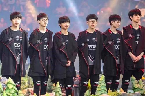 年轻球员的 年轻球员的