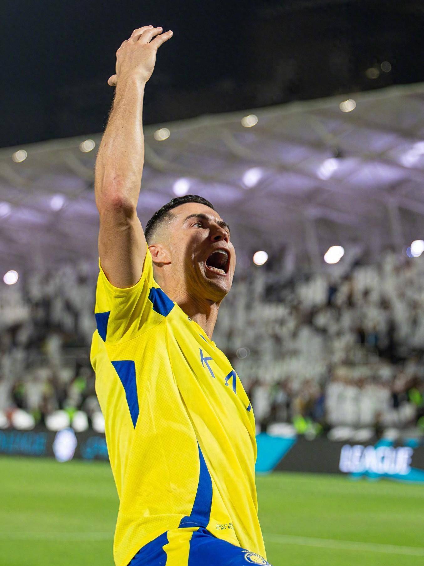 他的表现不 他的表现不