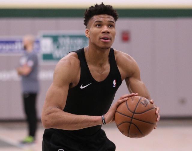 这场比赛显 这场比赛显